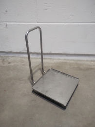 Cart for dishwasher baskets